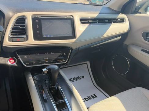 Used 2018 Honda HR-V EX image 27