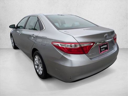 Used 2016 Toyota Camry LE FWD image 8