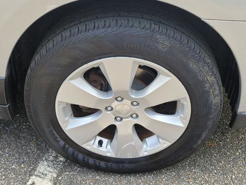 Used 2012 Subaru Outback 2.5i Premium w/ All-Weather Pkg image 28