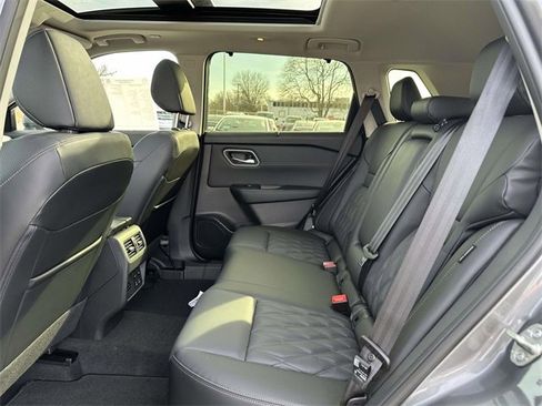 New 2026 Nissan Rogue Platinum w/ Platinum Premium Package image 13