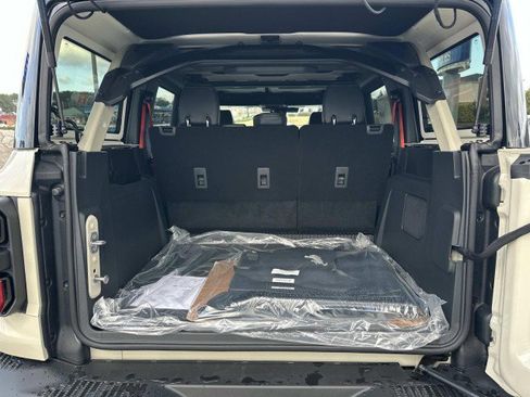 New 2025 Ford Bronco Raptor image 18