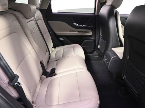 New 2026 Lincoln Corsair Premiere AWD/4WD image 18