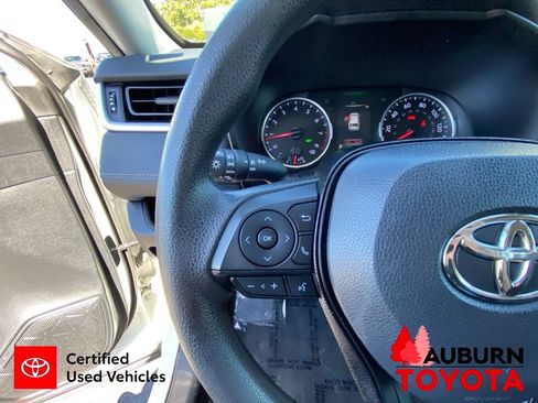 Certified 2019 Toyota RAV4 XLE FWD image 39