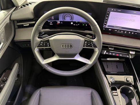 New 2026 Audi Q3 quattro 2.0T AWD/4WD image 13
