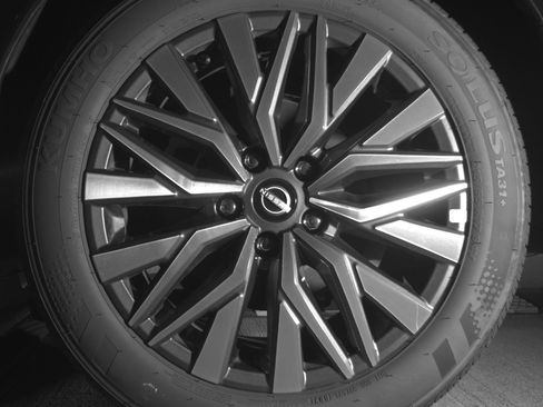 Used 2025 Nissan Altima 2.5 SV image 14