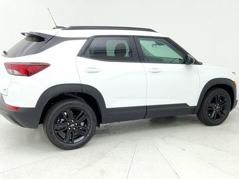 New 2026 Chevrolet TrailBlazer LT w/ Midnight Edition image 8