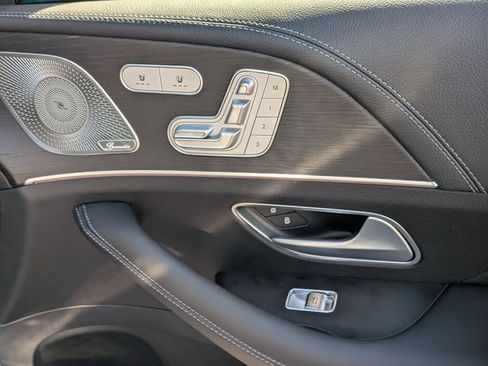 Certified 2025 Mercedes-Benz GLE 53 AMG 4MATIC image 38