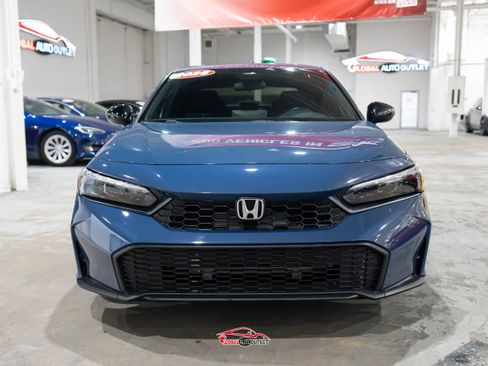 Used 2025 Honda Civic Sport image 2