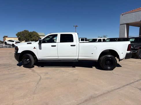 New 2026 RAM 3500 Tradesman AWD/4WD image 8
