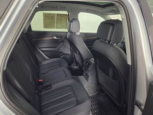 Used 2023 Audi Q5 2.0T Premium w/ Convenience Package AWD/4WD image 31