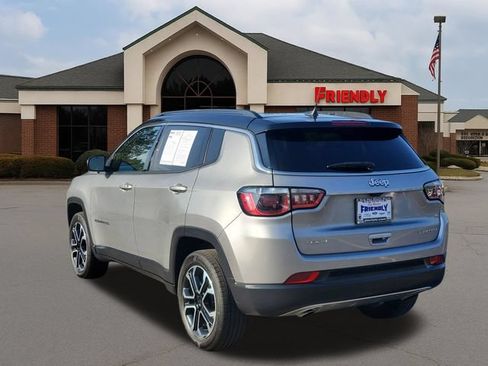 Used 2023 Jeep Compass Limited w/ Sun and Sound Group AWD/4WD image 4