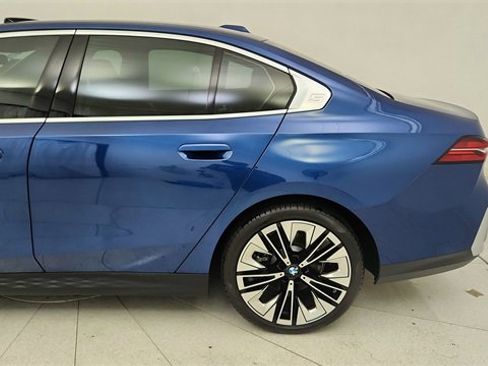 Used 2026 BMW 530i image 10