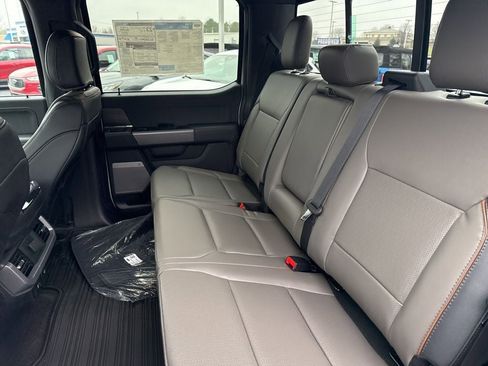 New 2025 Ford F150 Lariat w/ Equipment Group 501A Mid image 16