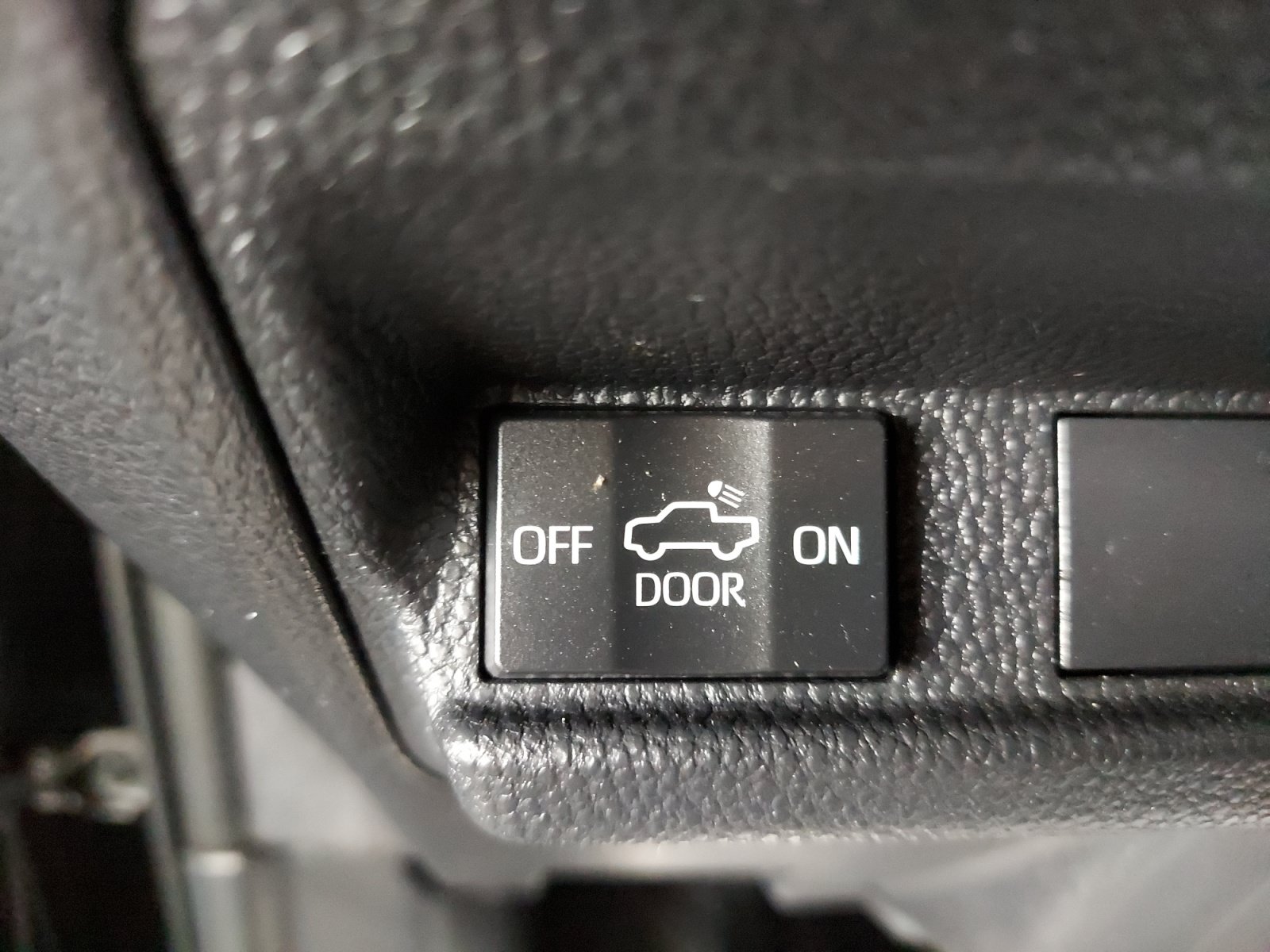 Used 2024 Toyota Tacoma TRD Off-Road AWD/4WD image 24