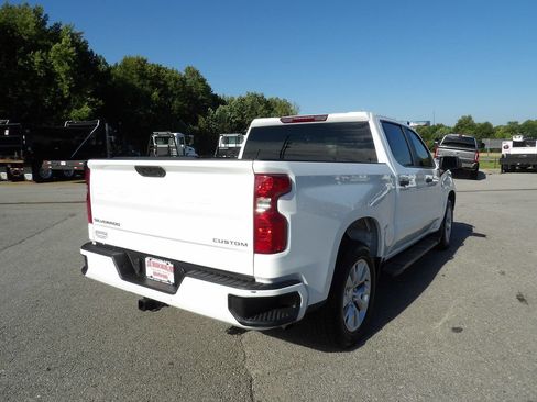 Used 2026 Chevrolet Silverado 1500 Custom RWD image 7