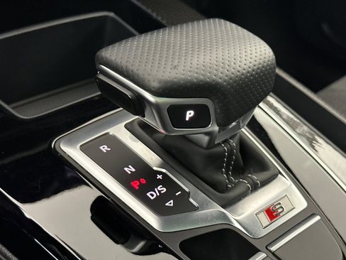 Used 2022 Audi SQ5 Premium w/ Convenience Package image 20