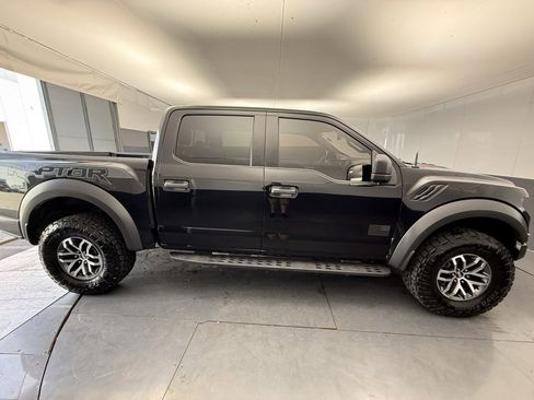 Used 2018 Ford F150 Raptor w/ Equipment Group 801A Mid image 14