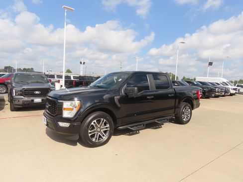 Certified 2021 Ford F150 XL w/ STX Appearance Package RWD image 2