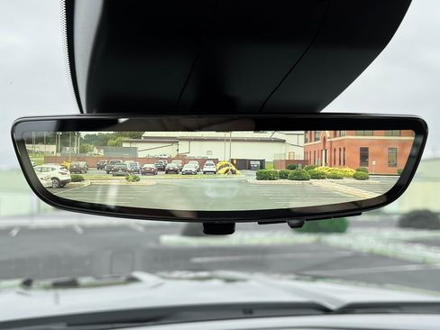 Used 2024 GMC Sierra 2500 Denali Ultimate image 9