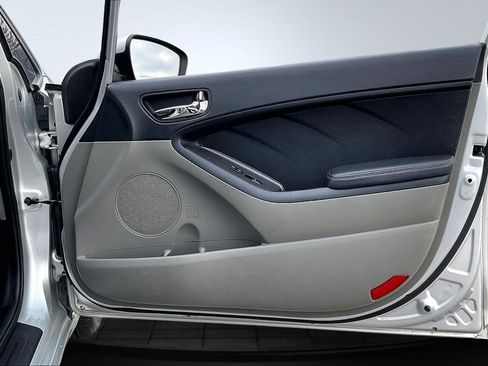 Used 2014 Kia Forte LX w/ Popular Package image 17