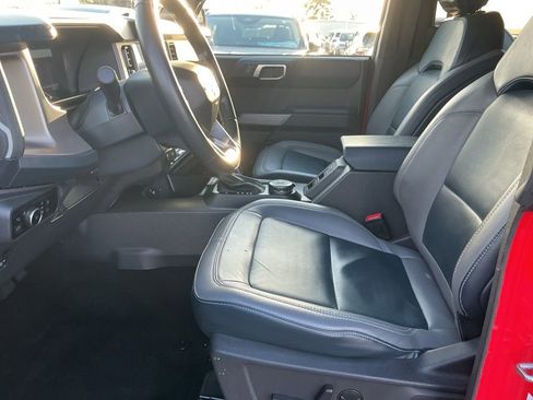 Used 2023 Ford Bronco Outer Banks image 8
