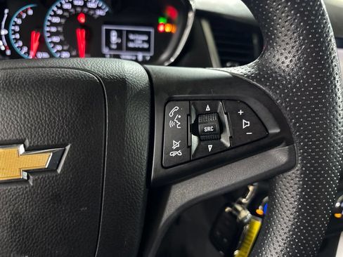 Used 2018 Chevrolet Trax LS AWD/4WD image 12