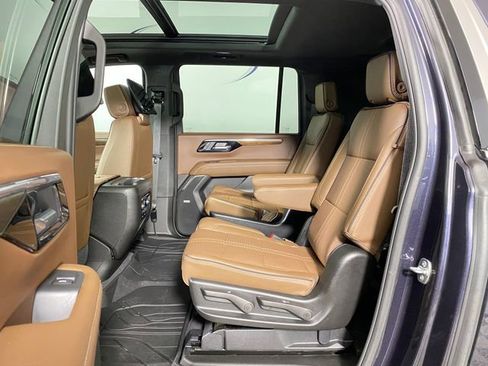 Used 2026 Chevrolet Suburban High Country image 26