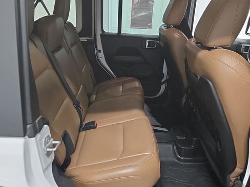 Used 2021 Jeep Wrangler Unlimited Rubicon image 26