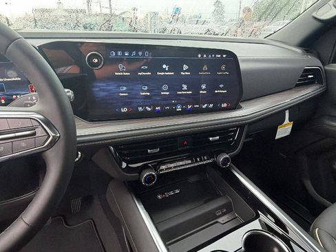 New 2026 Chevrolet Tahoe Premier AWD/4WD image 6