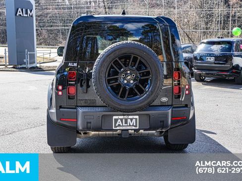 Used 2022 Land Rover Defender 110 S image 11