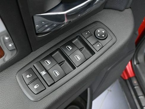 Used 2009 Dodge Ram 1500 Truck Laramie image 19