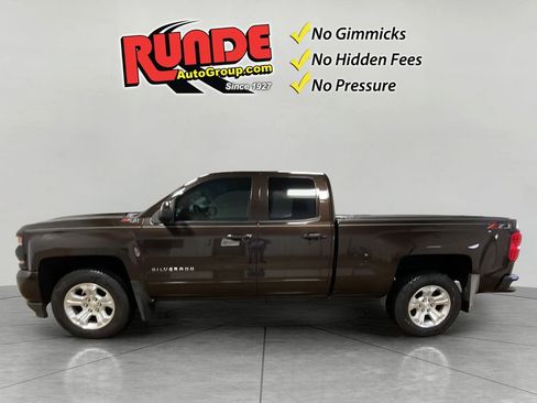 Used 2018 Chevrolet Silverado 1500 LT w/ All Star Edition image 3