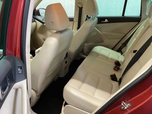 Used 2016 Volkswagen Tiguan SE AWD/4WD image 10