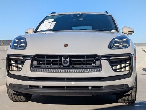 Certified 2023 Porsche Macan S image 10