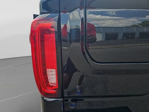 Used 2022 GMC Sierra 1500 Denali w/ Denali Reserve Package AWD/4WD image 39