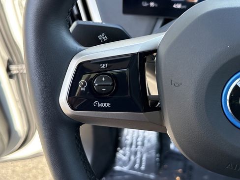 Used 2025 BMW iX xDrive50 image 25