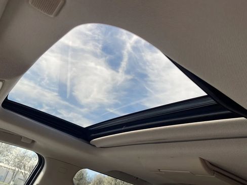 Used 2020 Chevrolet Suburban Premier image 37