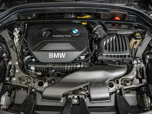 Used 2017 BMW X1 xDrive28i AWD/4WD image 41