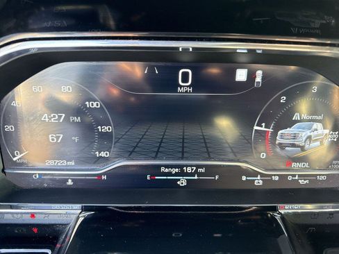 Certified 2023 GMC Sierra 1500 SLT w/ Max Trailering Package image 10