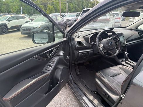 Used 2020 Subaru Crosstrek 2.0i Limited w/ Moonroof Package w/Navigation AWD/4WD image 13