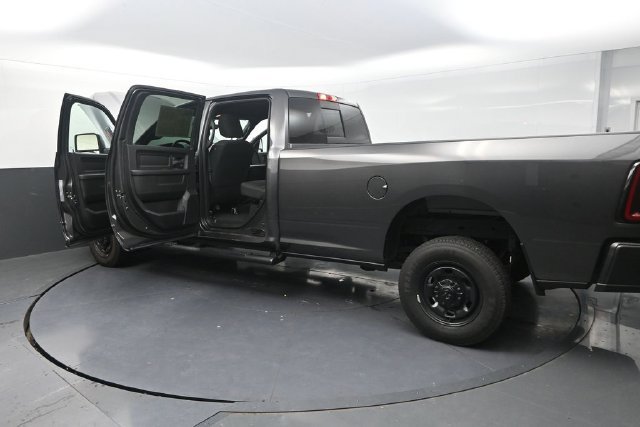 Used 2026 RAM 2500 Tradesman AWD/4WD image 33