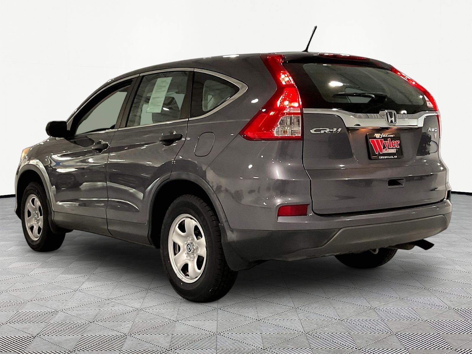 Used 2016 Honda CR-V LX image 4