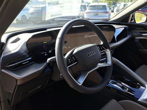 New 2025 Audi Q5 2.0T Premium Plus image 7