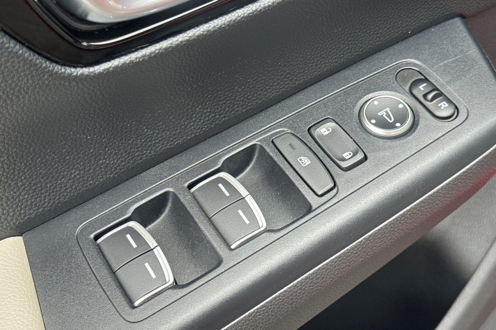Used 2024 Honda CR-V EX-L image 14