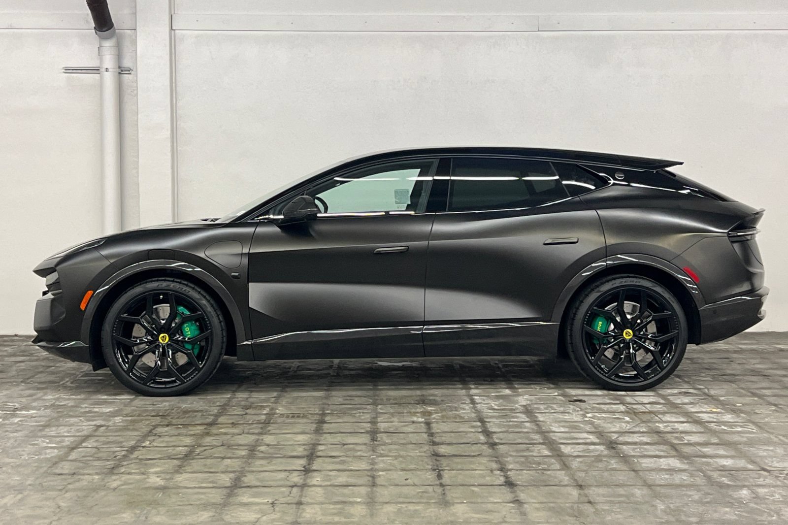 New 2025 Lotus Eletre AWD/4WD image 7