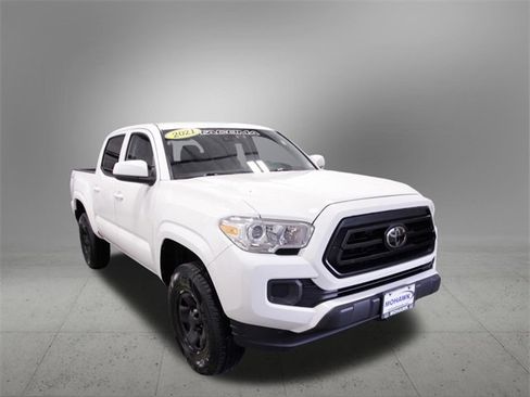 Used 2021 Toyota Tacoma SR image 9