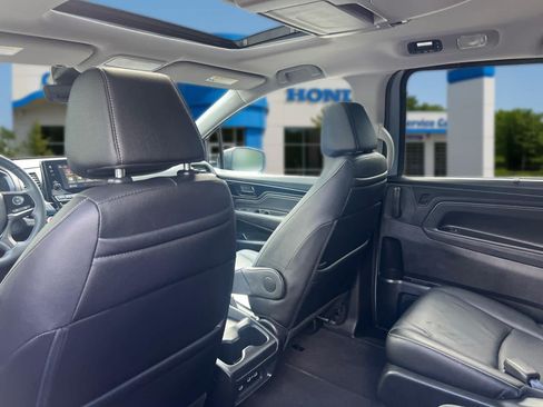Used 2024 Honda Odyssey Touring image 29