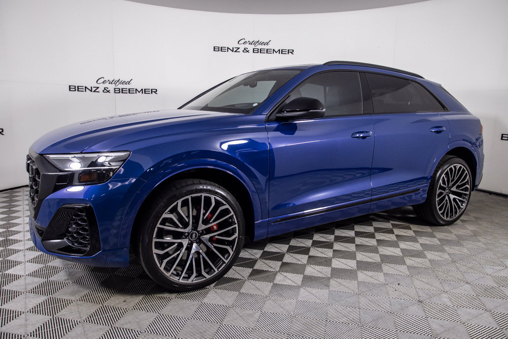 Used 2025 Audi SQ8 Prestige AWD/4WD image 9