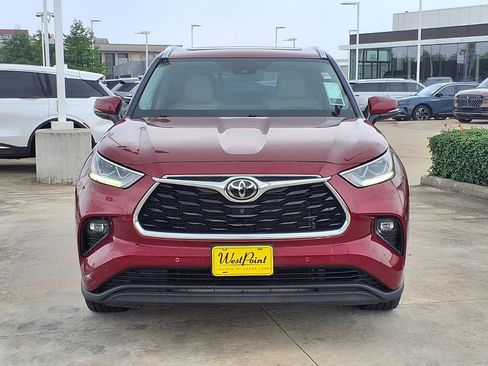 Used 2022 Toyota Highlander Limited AWD/4WD image 6