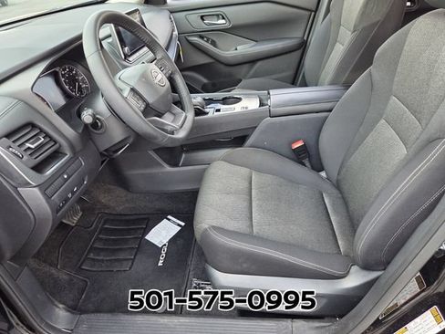 Used 2026 Nissan Rogue SV FWD image 10